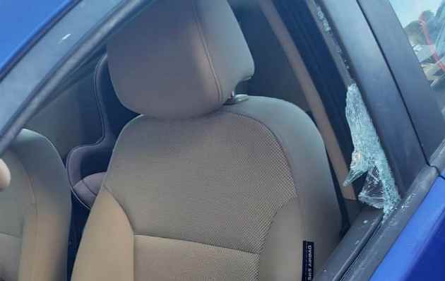 Двухлетний малыш оказался запертым в автомобиле