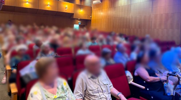 В Хайфе полиция предупредила русскоязычных пенсионеров о новых схемах мошенничества