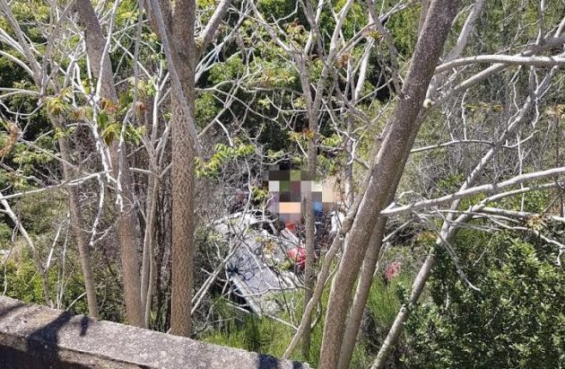 Автомобиль упал в овраг: трое пострадавших